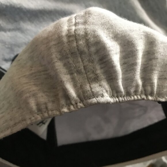 Disney Junior Mickey Mouse Toddler T-Shirt & Hat Set 18M Gray - Picture 6 of 8